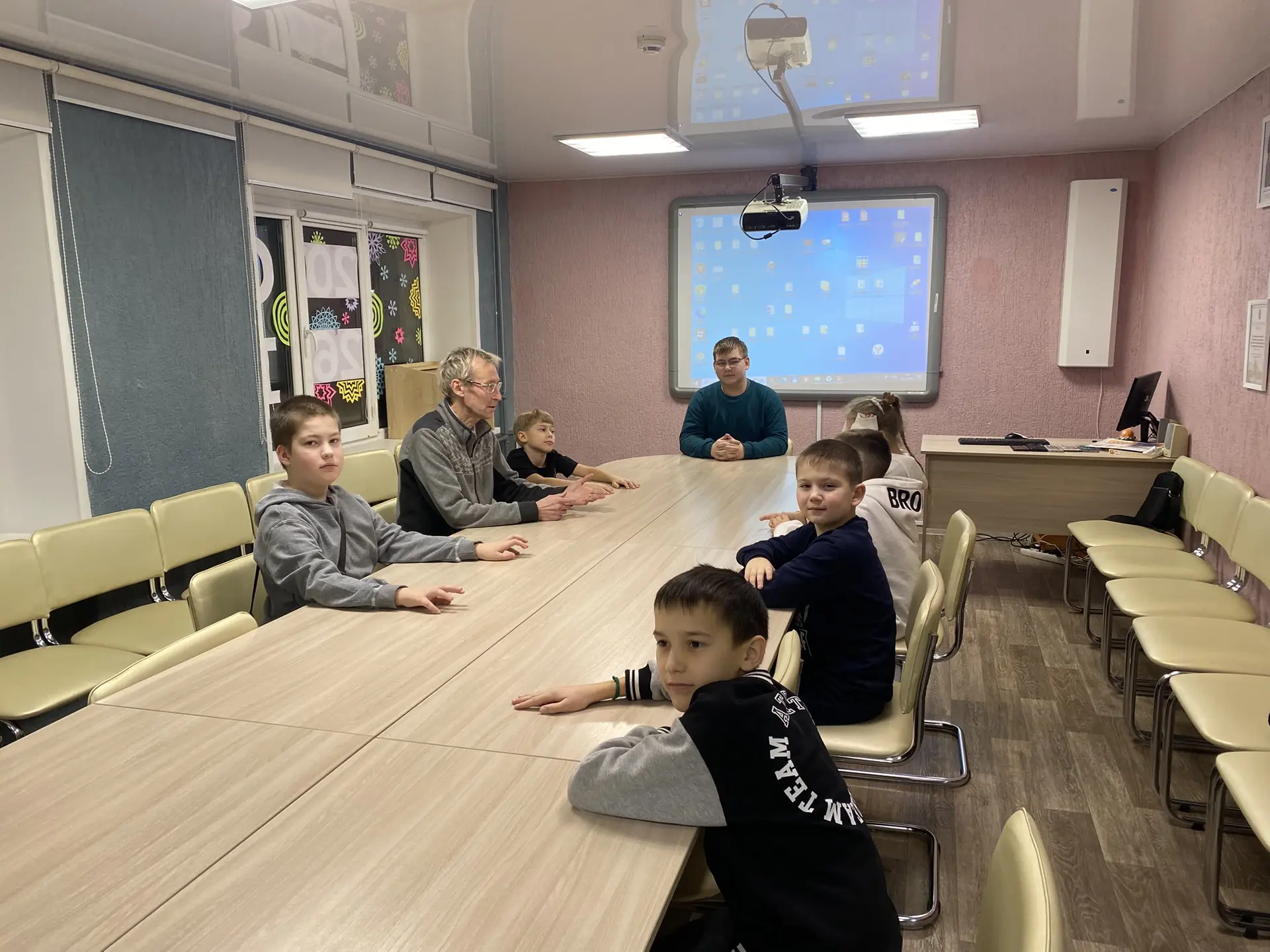 Встреча поколений программистов